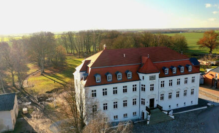 Neuer Standort im Schloss Quadenschönfeld